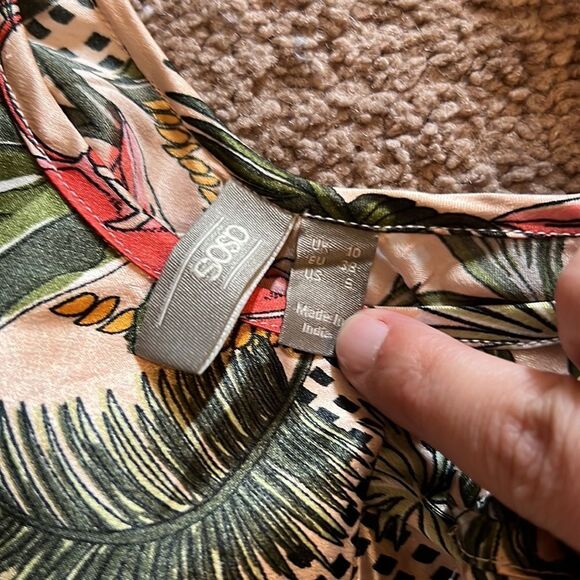 ASOS small floral tank top - Picture 6 of 6